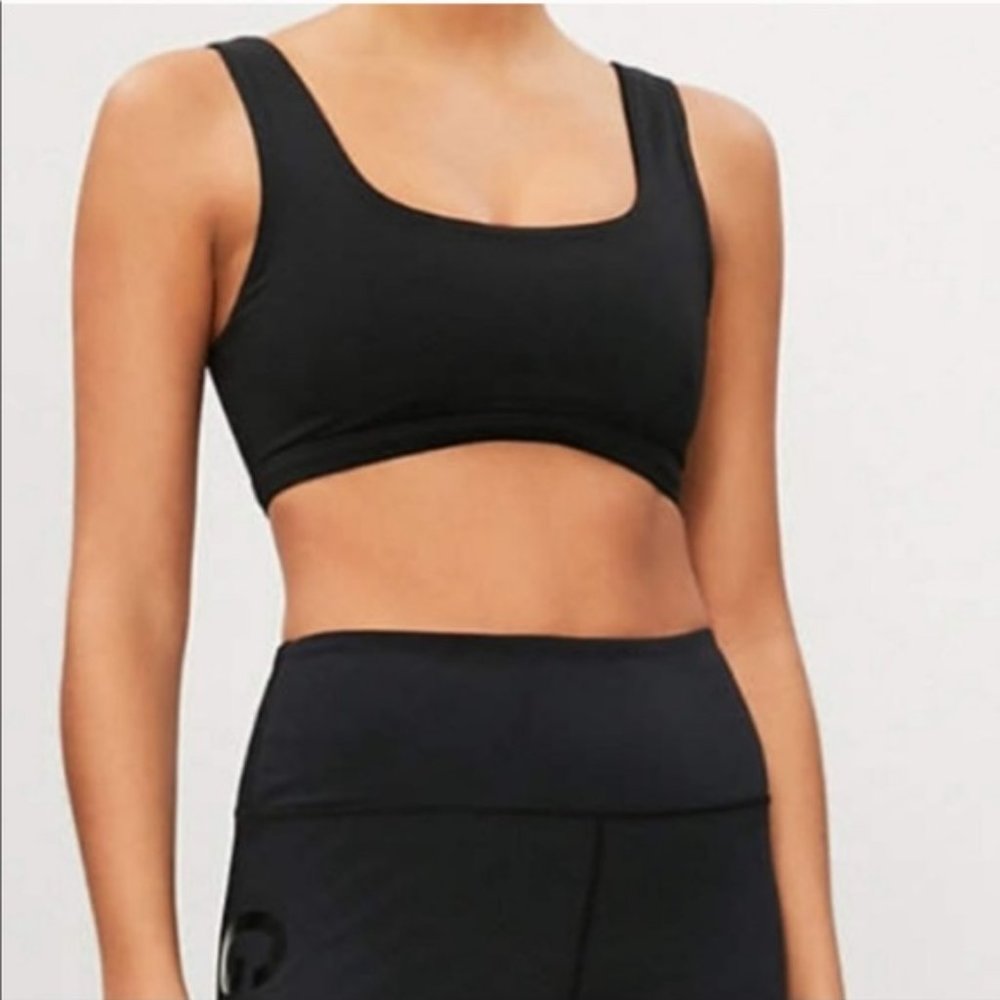 GA Good American True Strength Sports Bra Size 3